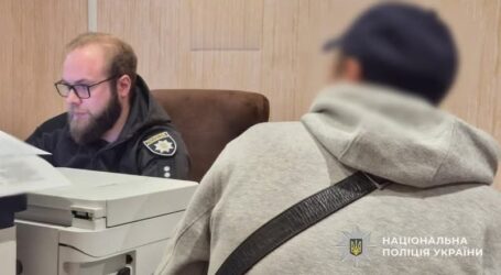 В Кам’янському затримали зловмисника, який побив перехожого та забрав у нього мобільний телефон