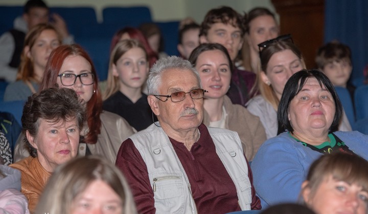 В Кам'янському з Міжнародним днем сім'ї вітали всіх причетних - ФОТО