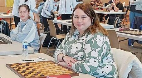 Кам`янчанка Олена Коротка здобула три нагороди на чемпіонаті світу з міжнародних шашок
