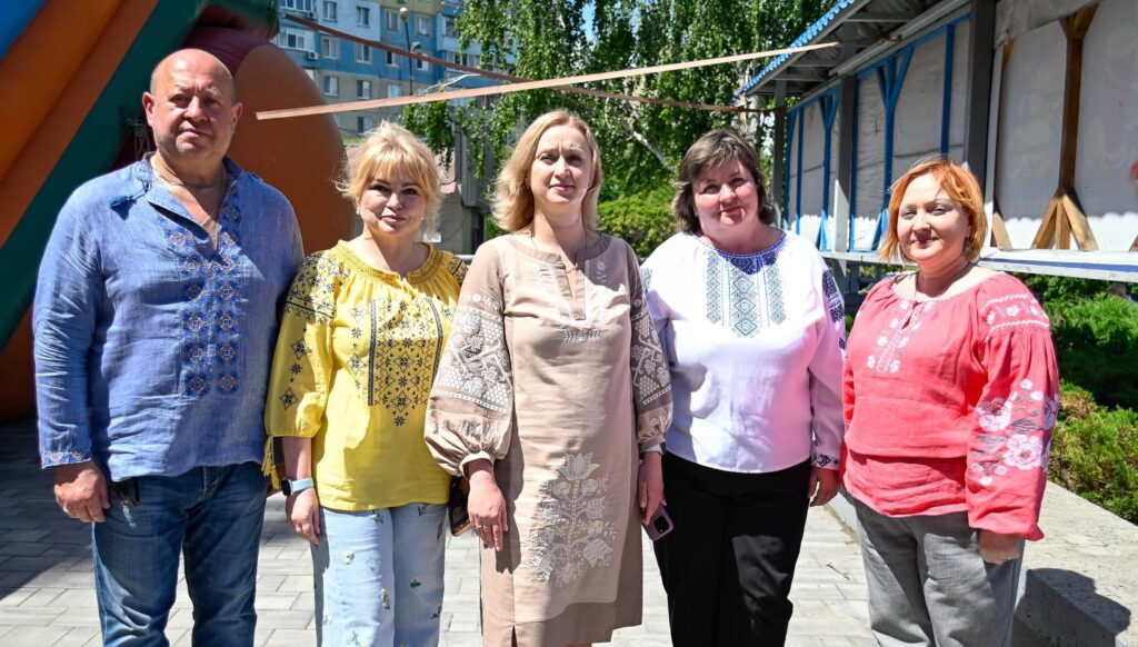 В Кам'янському День вишиванки відсвяткували Мовним пікніком - ФОТО