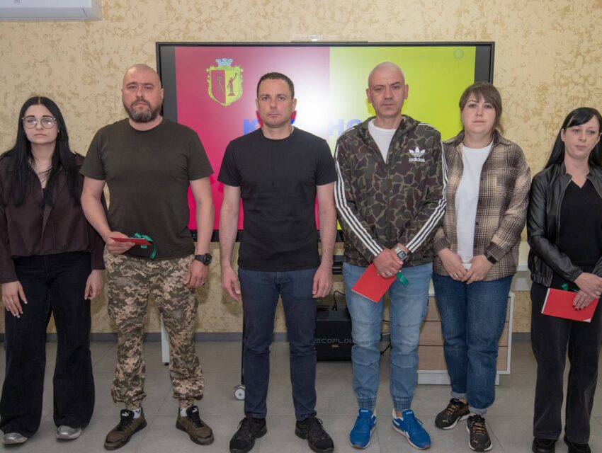 В Кам’янському захисникам та родині полеглого героя вручили ключі від квартир