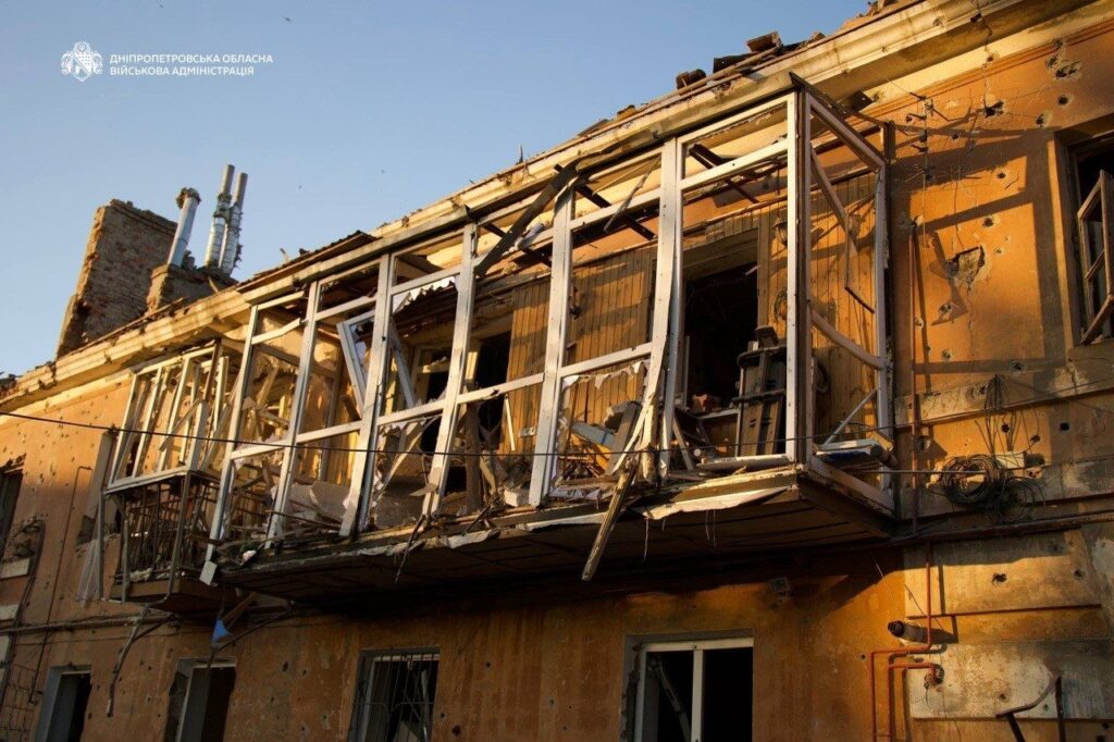 У Дніпрі 6 загиблих та 36 поранених, в тому числі діти - ФОТО