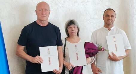 Заслужених донорів України з Кам’янського відзначили у Дніпропетровській облдержадміністрації