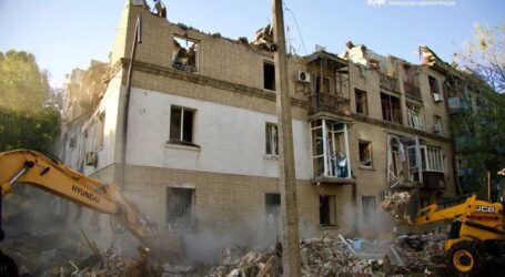 У Дніпрі 16 загиблих, 42 поранених і новий «прильот»