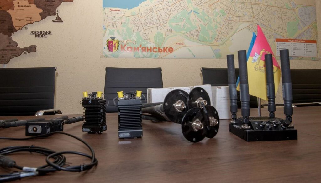 Військовим з підрозділу «Янголи» Кам'янське передало сучасні засоби зв'язку - ФОТО