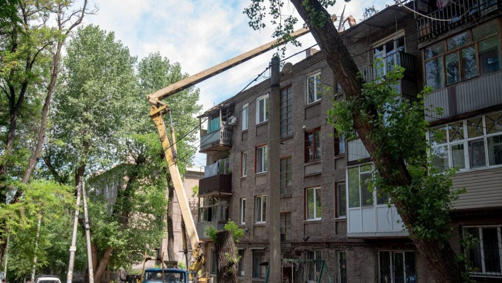 Влада Кам'янського прозвітувала про стан підготовки міста до наступного опалювального сезону - ФОТО