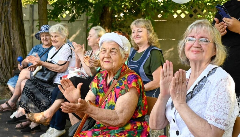 Активність та жага до життя не залежать від віку: в Кам'янському відбувся захід до Міжнародного олімпійського дня - ФОТО