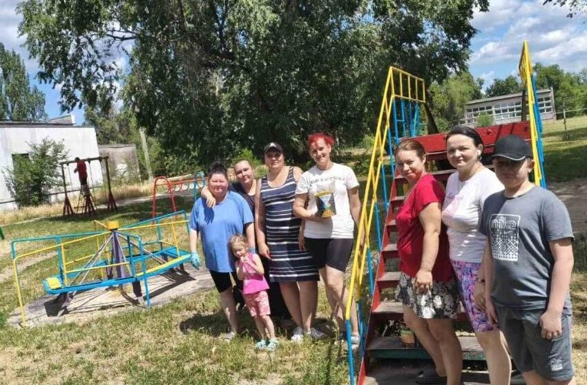 В Кам’янському органи самоорганізації населення продовжують наводити лад на прибудинкових територіях