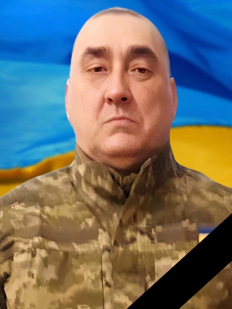 В одній з лікарень Кам'янського помер захисник України Сергій Бакінов - ФОТО