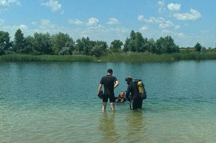 На цьому тижні поряд з Камянським потонули дві людини: про правила поводження на водоймах нагадали мешканцям надзвичайники
