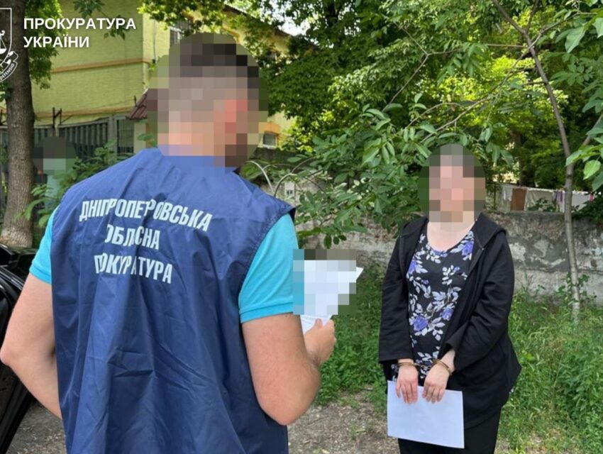 Передавала росіянам розвіддані про підприємства ОПК: в Дніпрі затримали ворожу шпигунку