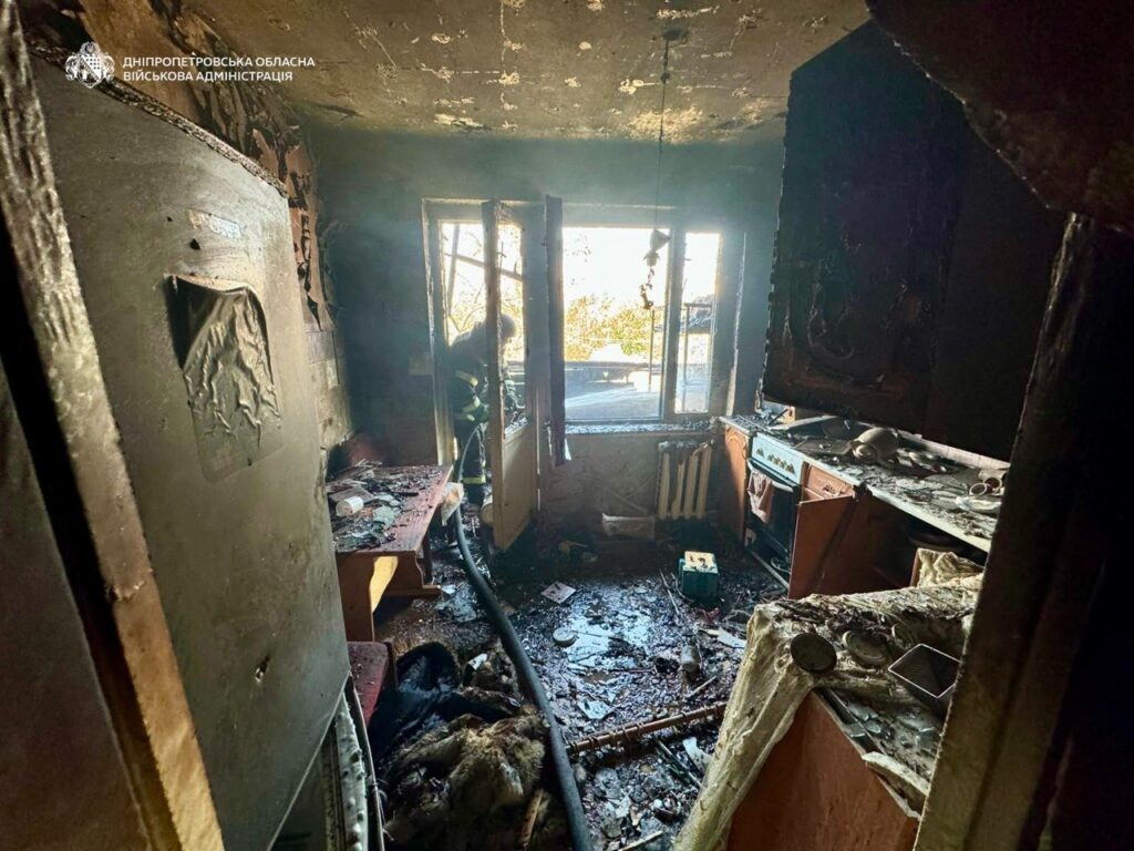 Ворог атакував КАБом Павлоград: двоє загиблих, понад десять поранених - ФОТО