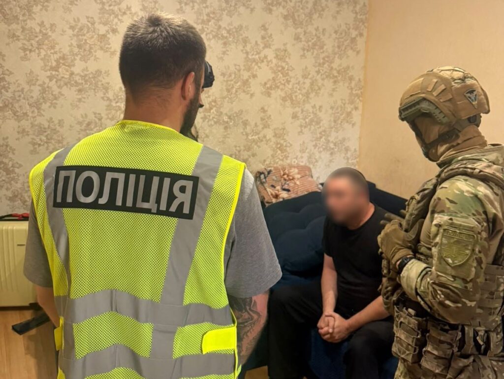 У Дніпрі співробітників ТЦК та СП затримали за вимагання грошей у військовозобов’язаних - ФОТО