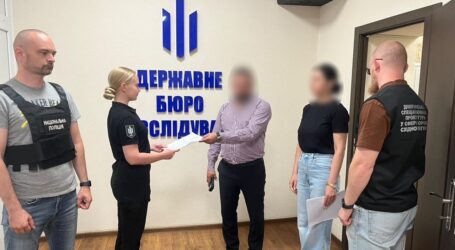Під виглядом іноземців депортували з України: на Дніпропетровщини посадовці міграційної служби заробляли на переправленні за кордон чоловіків призовного віку