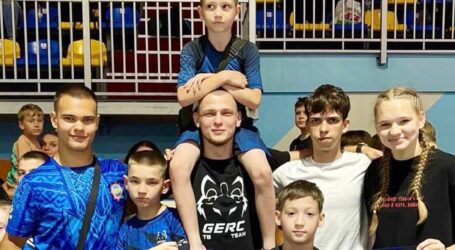 Спортсмени з Кам’янського здобули нагороди на Всеукраїнському турнірі з козацького двобою