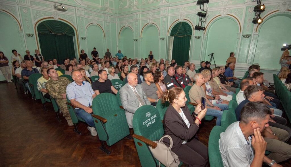 В Кам'янському сьогодні з професійним святом вітали металургів - ФОТО