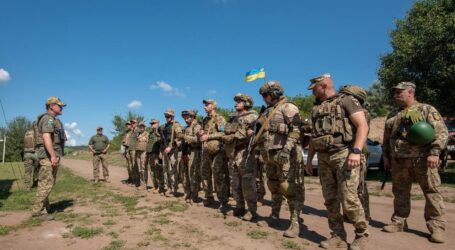 Мер Кам’янського привітав 152-й навчальний центр Сил територіальної оборони ЗСУ з триріччям з дня створення
