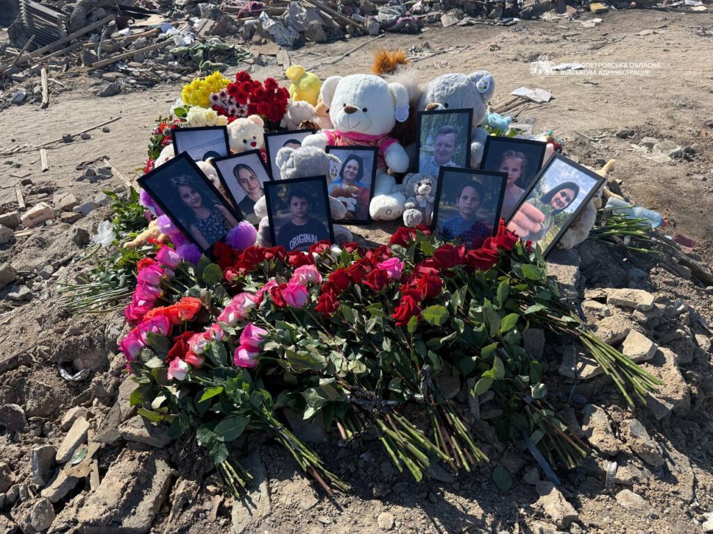 Криворіжжя та Дніпро сьогодні в жалобі - ФОТО