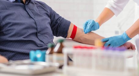 Які аналізи дійсно допомагають оцінити функцію щитоподібної залози, розповіли кам’янчанам лікарі міської лікарні №9