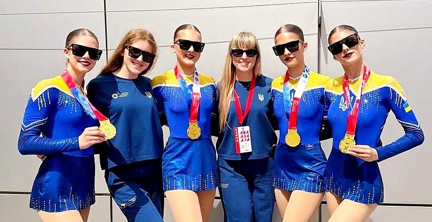 Чотири черлідерки з Кам’янського стали майстрами спорту України