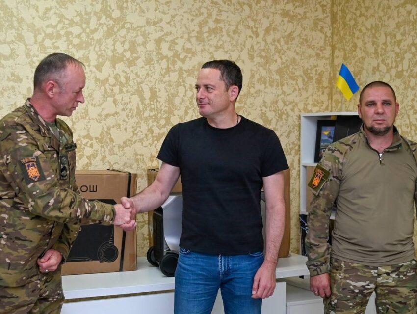 Кам’янське продовжує підтримувати наших захисників