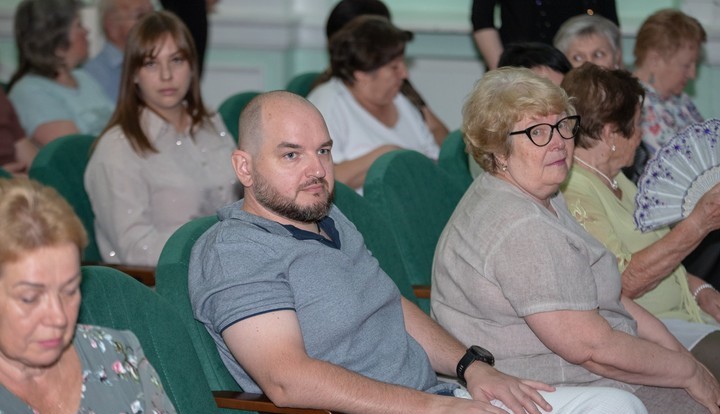 В Кам’янському з прийдешнім професійним святом вітали працівників медичної галузі