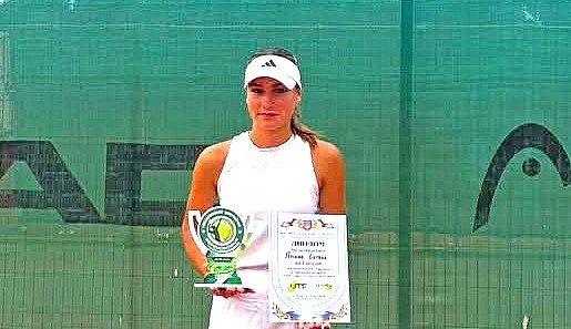 Кам’янські тенісистки стали призерками чемпіонату України