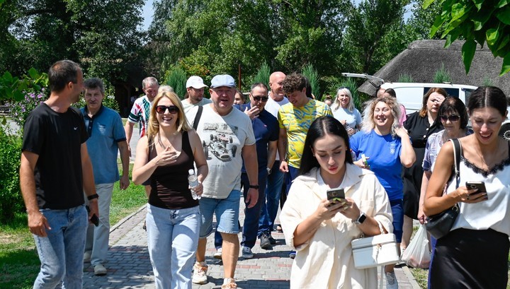В Кам'янському з професійним святом вітали тренерів спортивних закладів міста - ФОТО