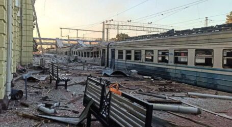 Через бойові дії найбільше затримуються поїзди із Запоріжжя та Дніпра: окремі рейси відстають від графіка більш ніж на 6 годин