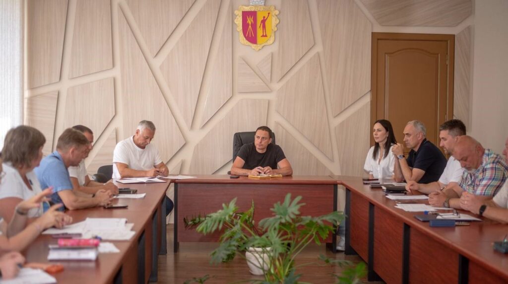 В Кам'янському обговорювали заходи з посилення енергостійкості в осінньо-зимовий період - ФОТО