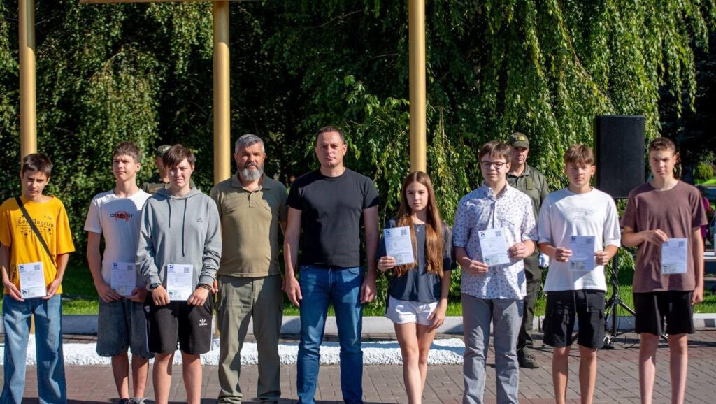 В Кам'янському відбулись урочистості на честь Дня Державного Прапора України - ФОТО