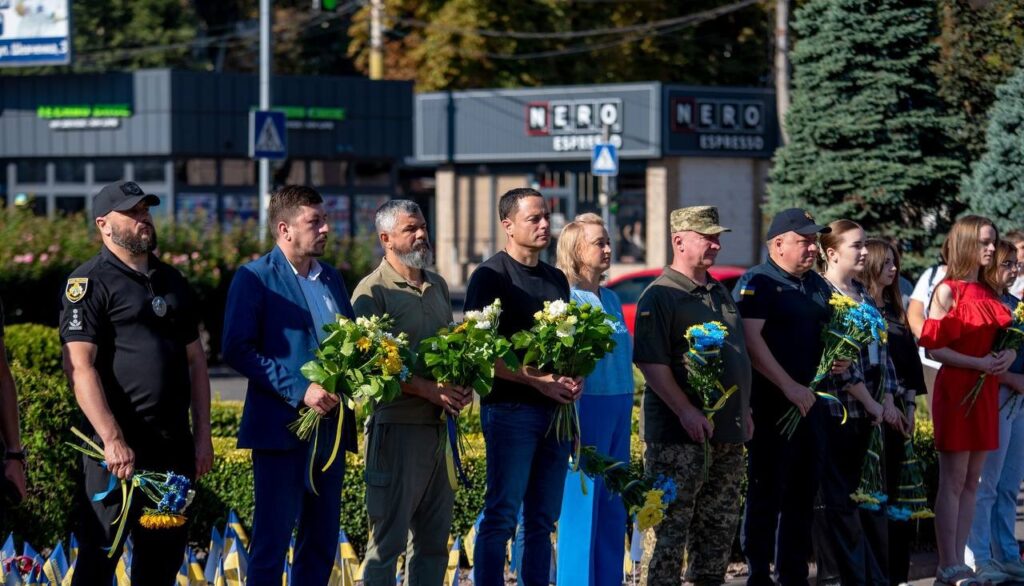 В Кам'янському відбулись урочистості на честь Дня Державного Прапора України - ФОТО