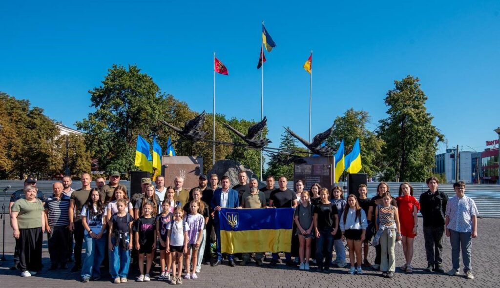 В Кам'янському відбулись урочистості на честь Дня Державного Прапора України - ФОТО
