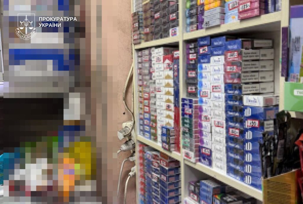 Неліцензійний тютюн на понад 5 млн грн: У Кам’янському перекрито місця зберігання та збуту контрафактних цигарок - ФОТО