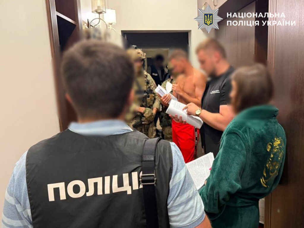 Крали гроші, що виділялись на ремонт критичної інфраструктури: на Дніпропетровщині викрили масштабну оборудку з розкрадання бюджетних коштів - ФОТО