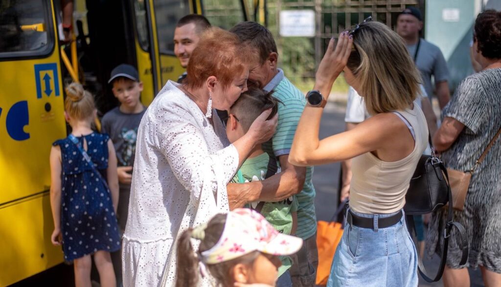 Діти наших захисників з Кам'янського поїхали на відпочинок до німецького Вупперталю - ФОТО