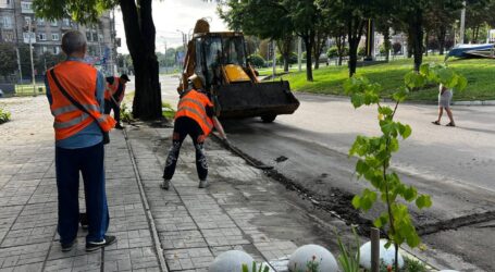 У Кам’янському триває ліквідація наслідків сильної зливи