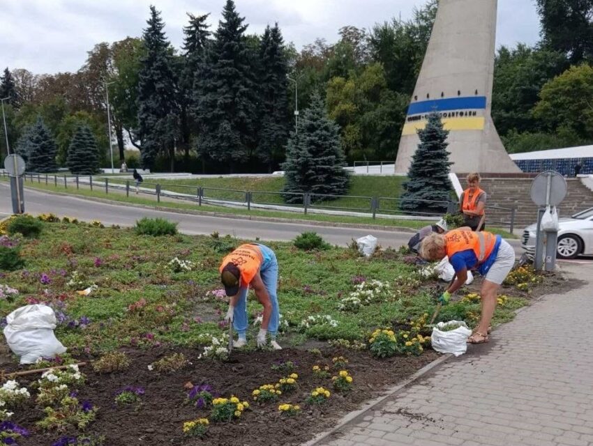 В Кам’янському тривають роботи з благоустрою