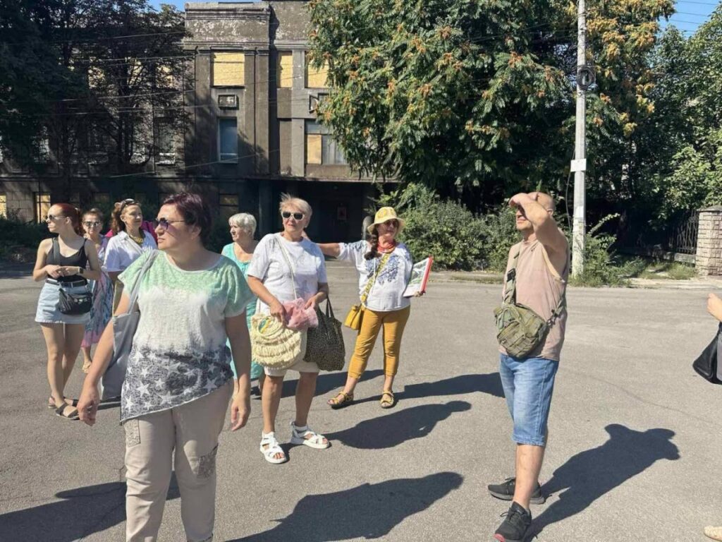 Минуле та сьогодення парків Кам’янського – в одній недільній прогулянці - ФОТО