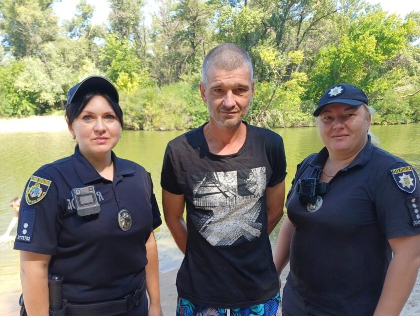 У Кам’янському поліційні та небайдужий чоловік врятували 11-річного хлопця, який ледь не потонув