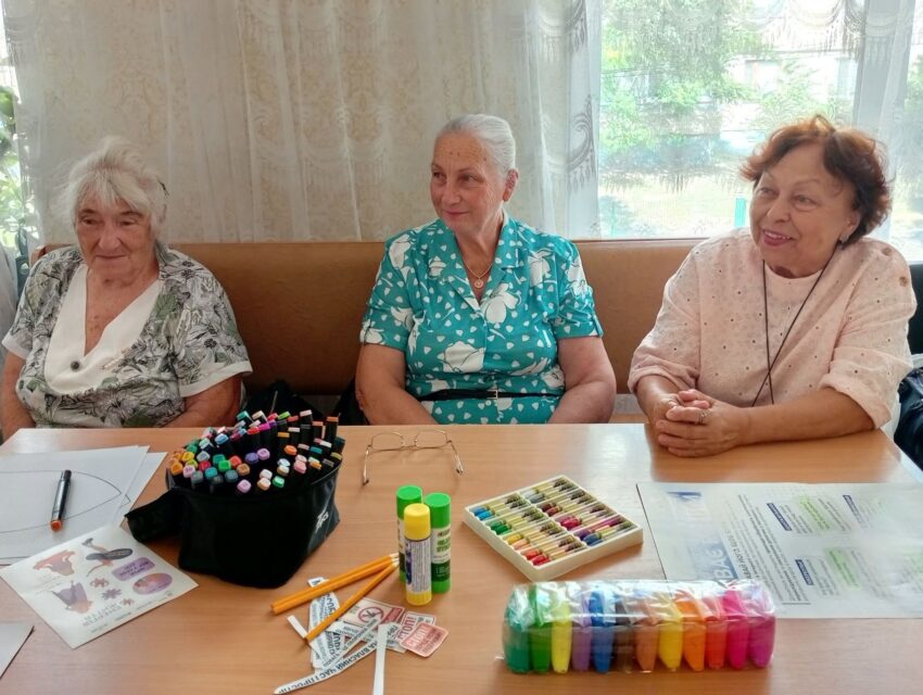 Дбати про себе та тримати власні кордони: в Центрі надання соціальних послуг Кам’янського провели зустріч для відвідувачів
