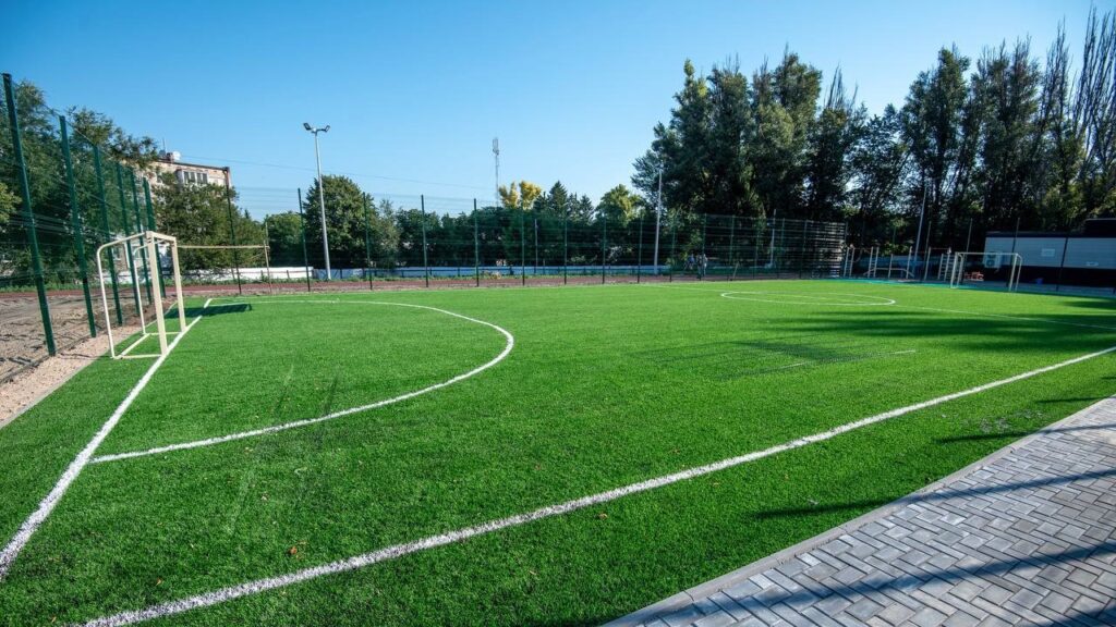 У вересні в Кам'янському запрацює підземна школа в гімназії №22 - ФОТО