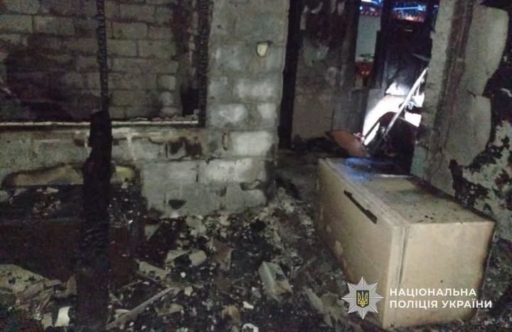 Вендета покинутого: в Кам’янському чоловік підпалив диван на дачі колишньої дружини