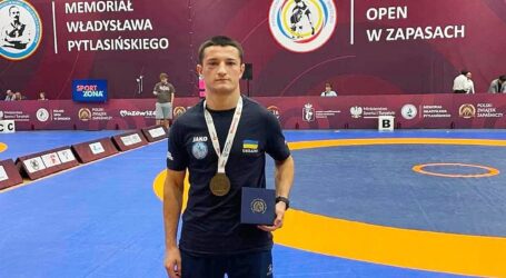 Кам’янчанин Іван Стефанський став призером міжнародного турніру з греко-римської боротьби у Польщі