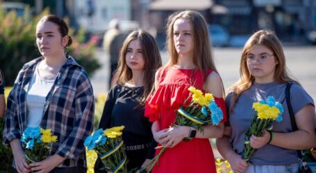 В Кам’янському відбулись урочистості на честь Дня Державного Прапора України