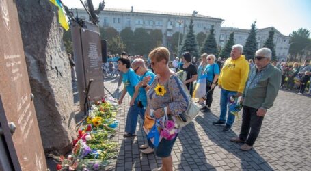 В Кам’янському сьогодні відбулись скорботні заходи з ушанування пам’яті загиблих на війні захисників