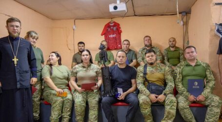 Мер Кам’янського відвідав та нагородив земляків, що захищають країну на Куп’янському напрямку
