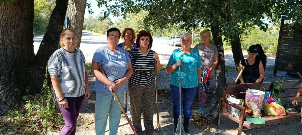 Органи самоорганізації населення в Кам'янському долучилися до Всесвітнього дня прибирання - ФОТО