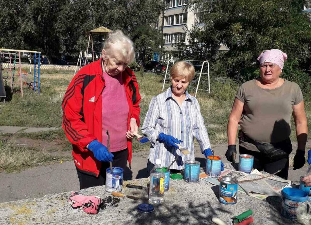 Органи самоорганізації населення в Кам'янському долучилися до Всесвітнього дня прибирання - ФОТО