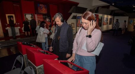 Особисті речі та спогади про відібране війною життя: в Кам’янському презентували проєкт «Музей покинутих міст»
